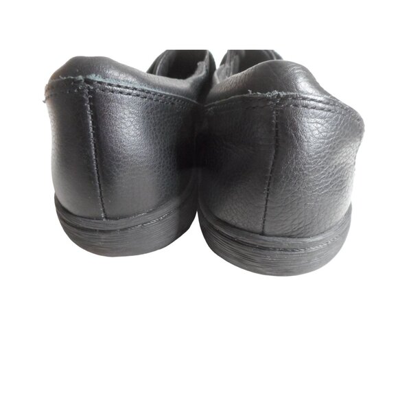 Clarks soft cushion Sz 7.5 M Black Slip on button Shoes - Picture 3 of 8